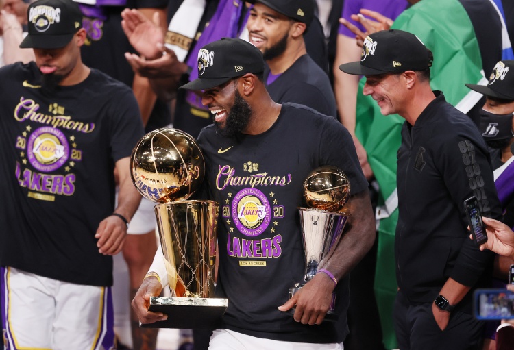 世界杯客户端更新说明-系列赛2-0等于拿下?詹姆斯24次无败绩 打遍东部无敌手&园区锁冠